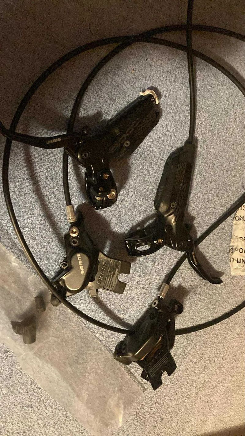Nové brzdy Sram Code R - sundány z nového kola