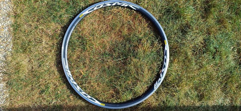 Rozpletené kolo Mavic Cosmic Elite