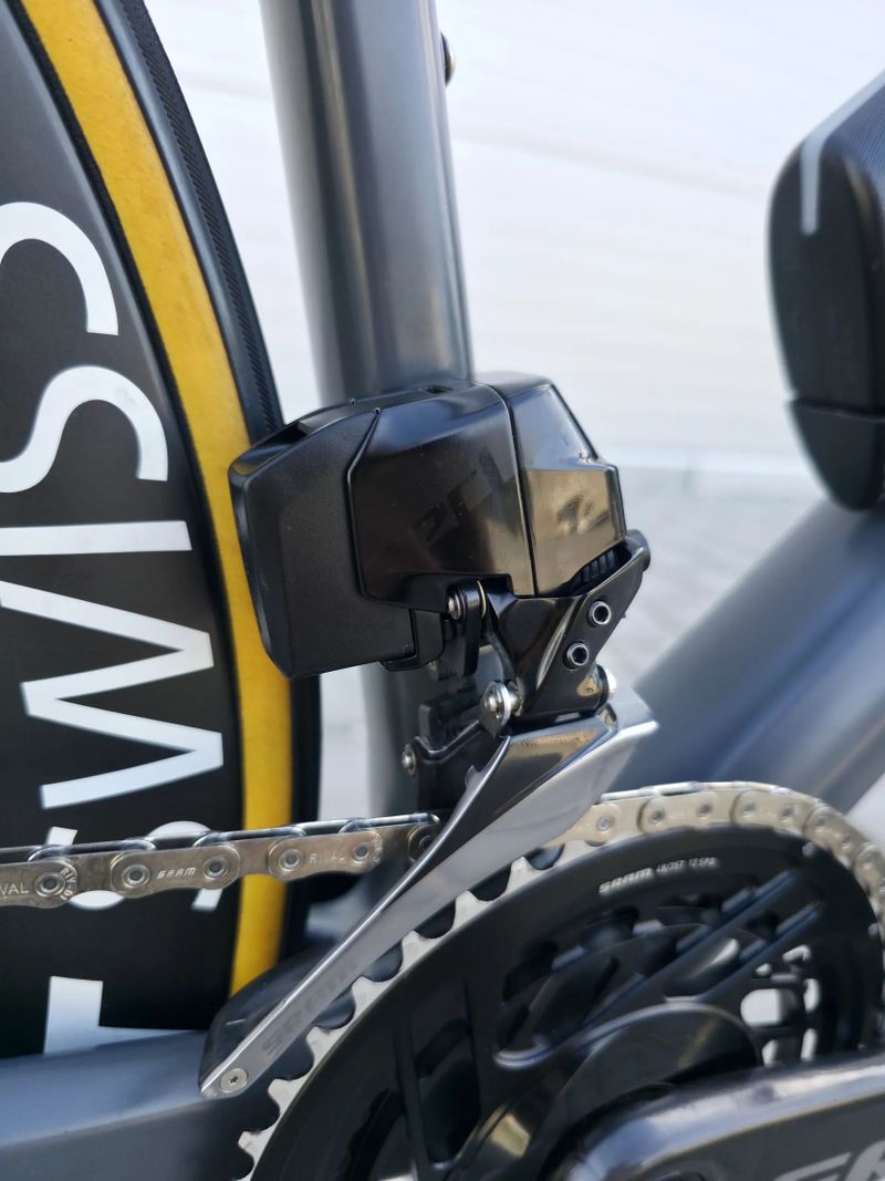 Silniční kolo BMC Teammachine SLR01 ONE Carbon 2020 SRAM RED eTap