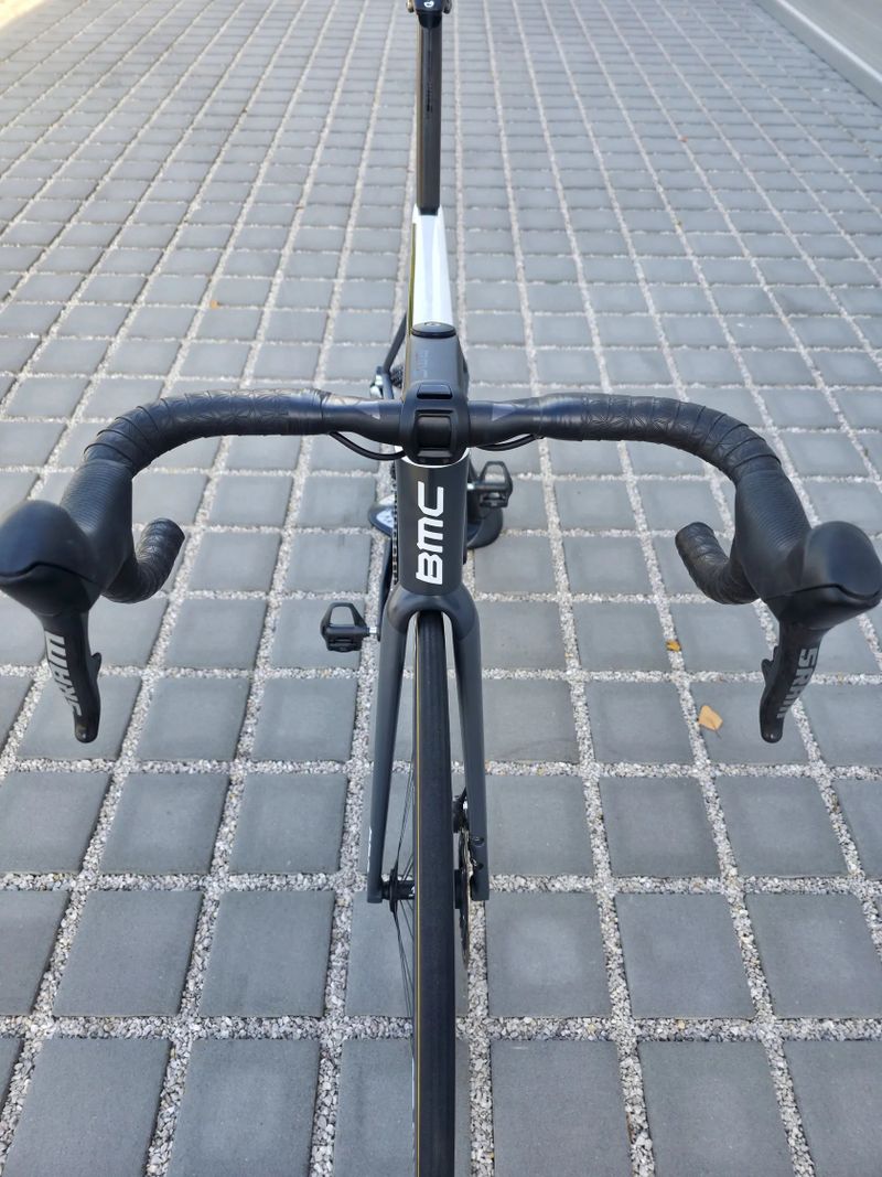 Silniční kolo BMC Teammachine SLR01 ONE Carbon 2020 SRAM RED eTap