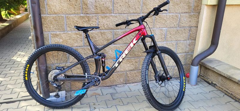 Kolo Trek Fuel EX 8 Gen 5 XL (upgrade brzd na Shimano XT)