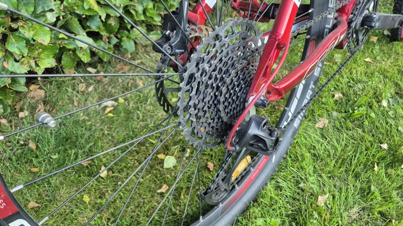Prodám elektrokolo Crussis 9.6.cross
