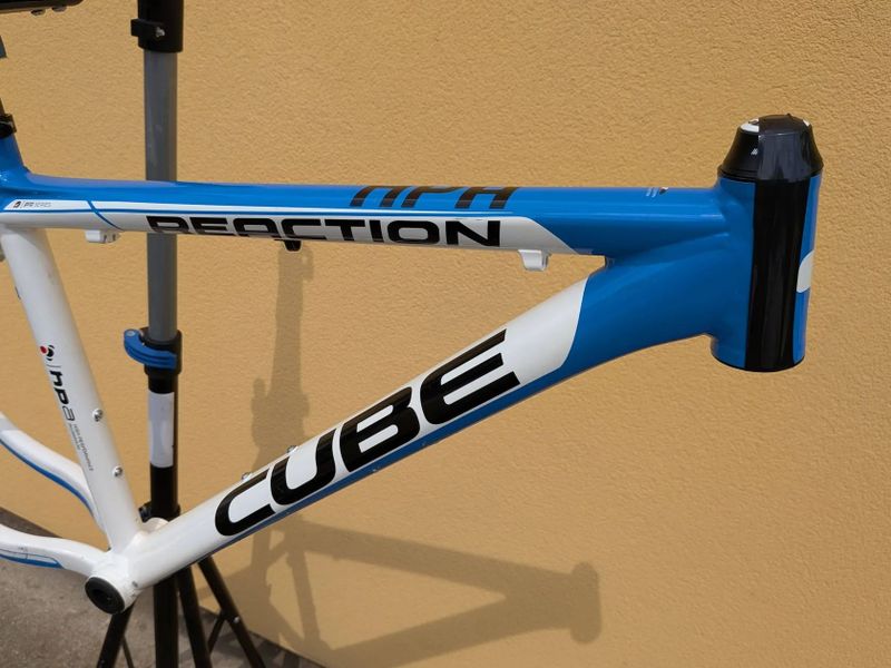 rám Cube Reaction HPA 18"