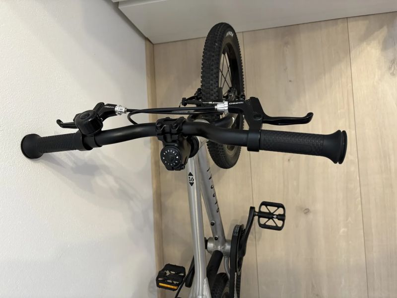 Dětské kolo Rascal 16"