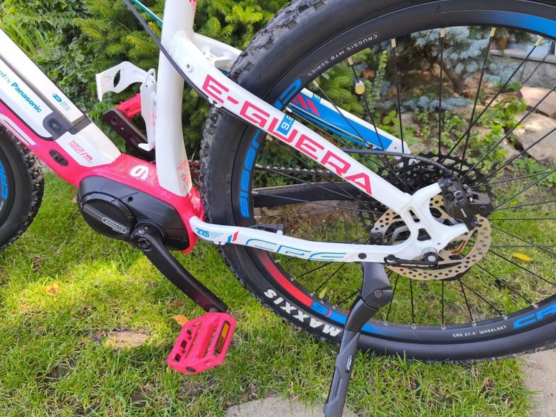Crussis E-Guera 9.6 -M17" 27,5"