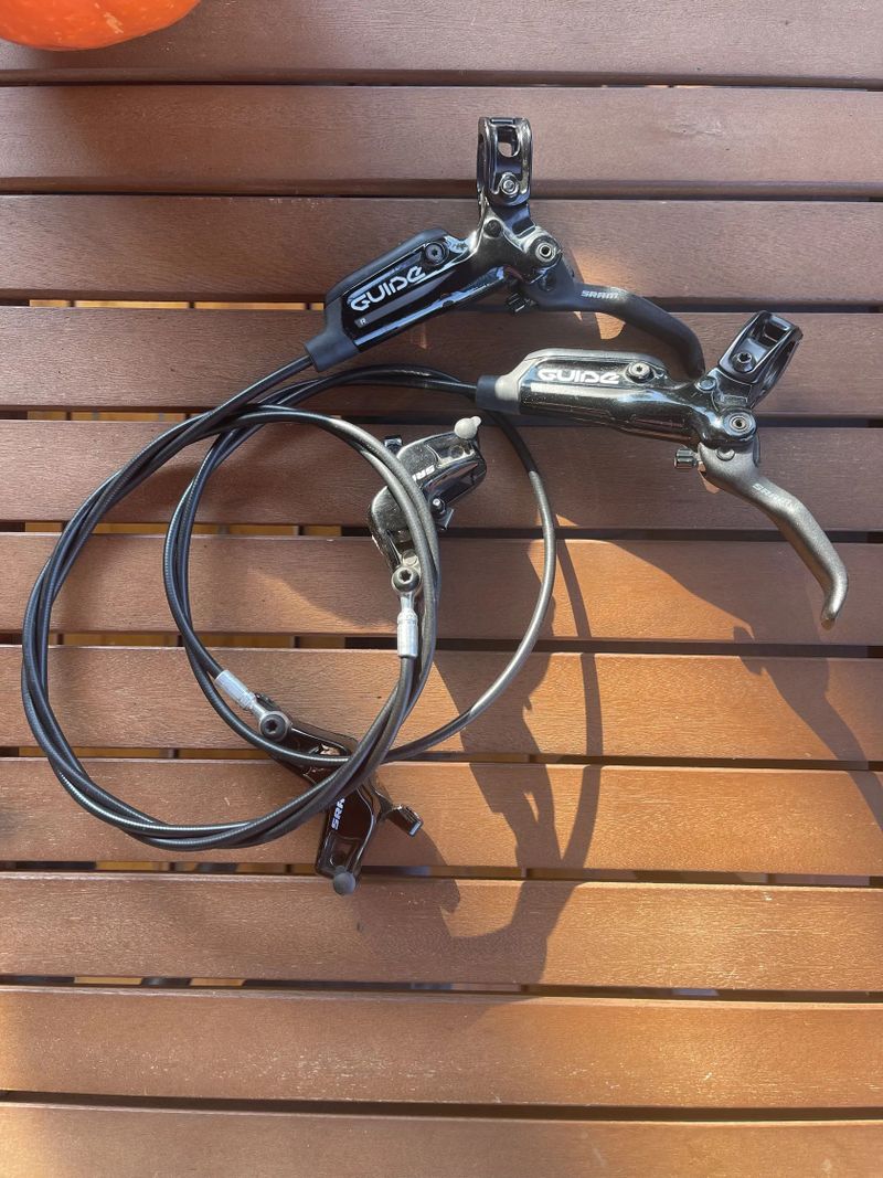 Brzdy SRAM Guide R