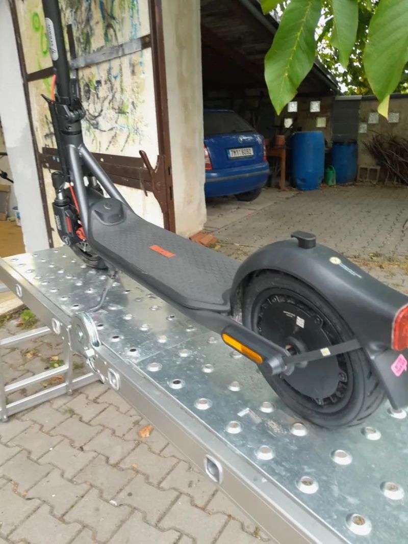 Prodám e - koloběžku Segway
