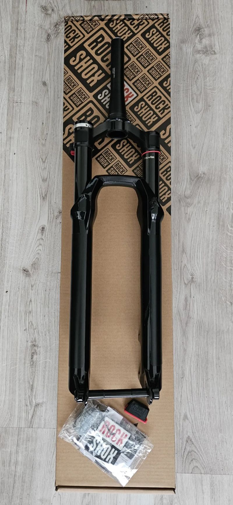 RockShox SID Ultimate Race Day 3P Flight Attendant