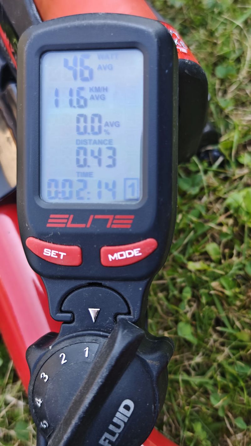 Elite SuperCrono Fluid ElastoGel Digital + podložka pod přední kolo
