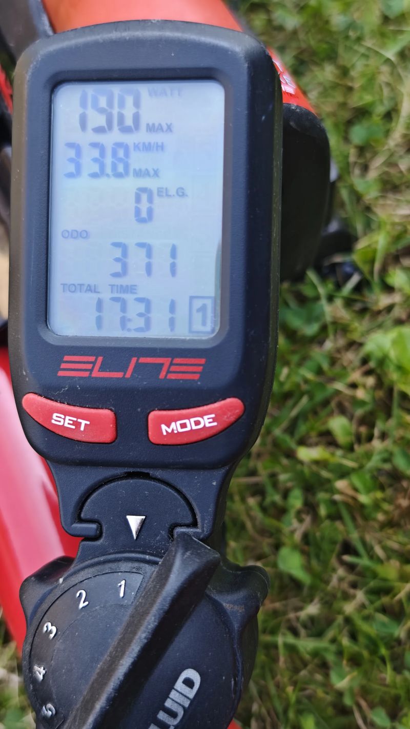 Elite SuperCrono Fluid ElastoGel Digital + podložka pod přední kolo