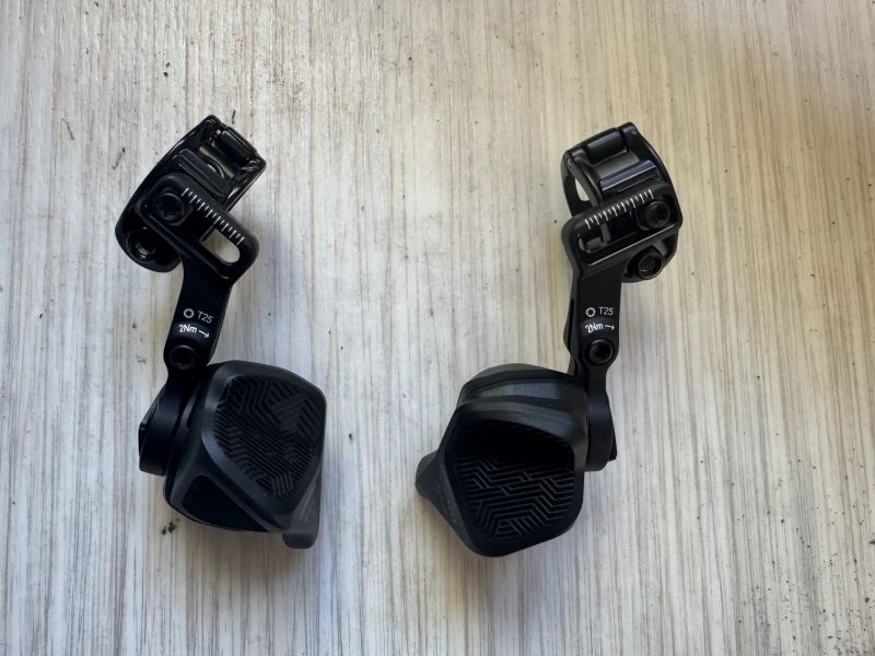 SRAM AXS POD Rocker ovladač