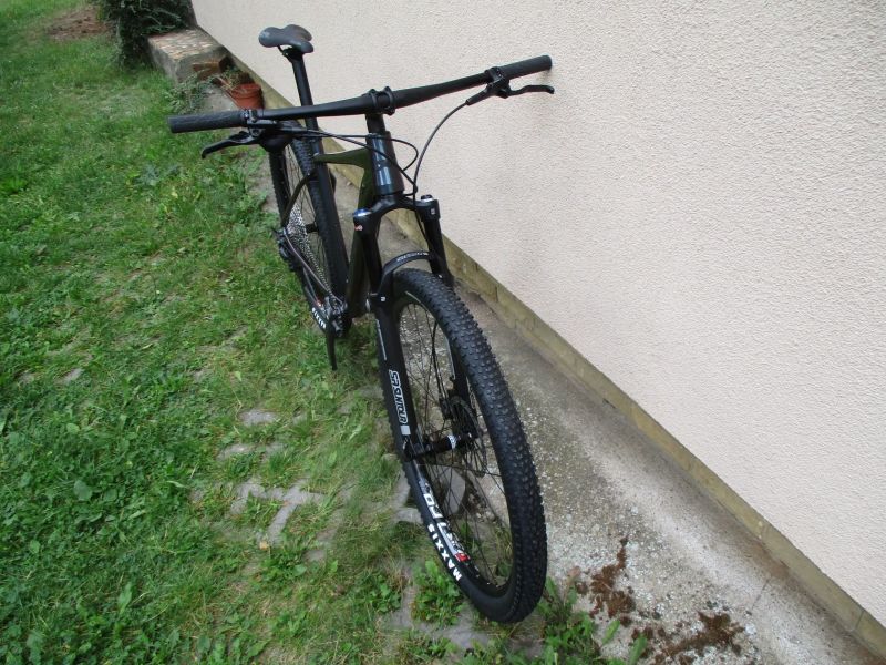 Nové 29" kolo na rámu MRX Sport TB25 19,5", Deore1x11, vzduch. vidlice Suntour Raidon, pevná osa
