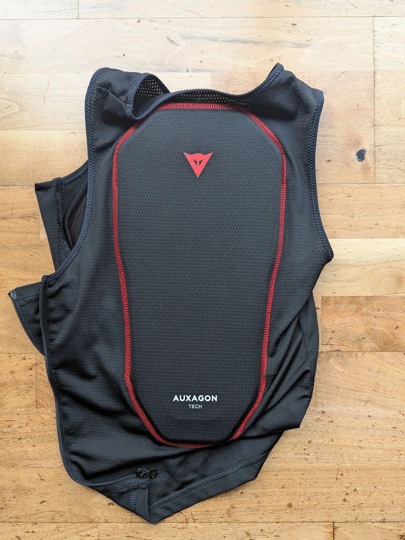 Dětský páteřák (vesta) Dainese Scarabeo Air