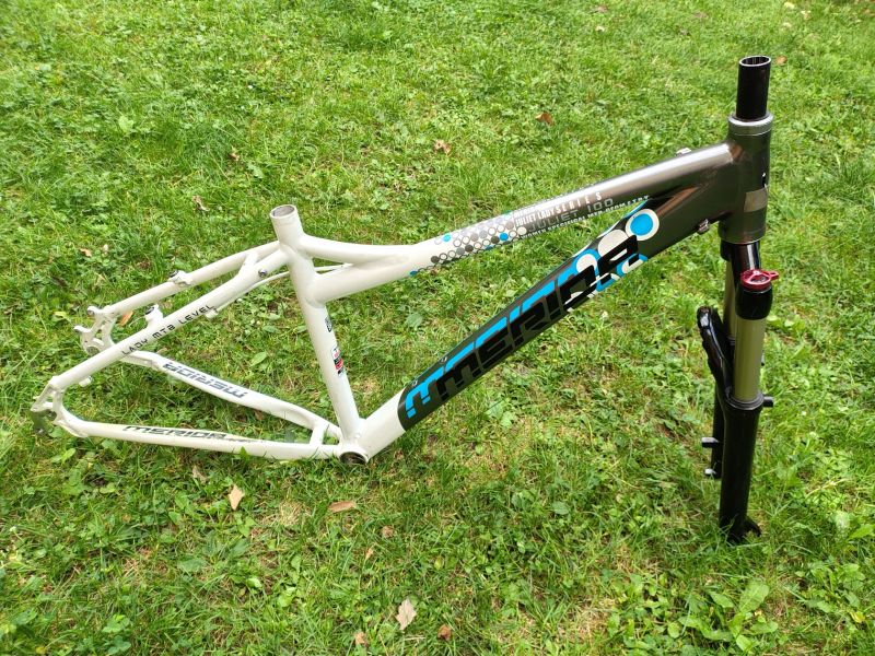 Merida Juliett + Manitou Skareb