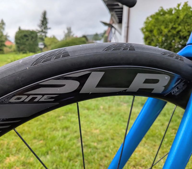 Sportovní silniční kolo Giant TCR - rychlé, lehké, skvěle vybavené 