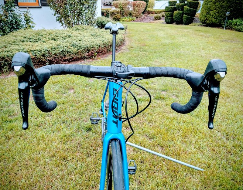 Sportovní silniční kolo Giant TCR - rychlé, lehké, skvěle vybavené 