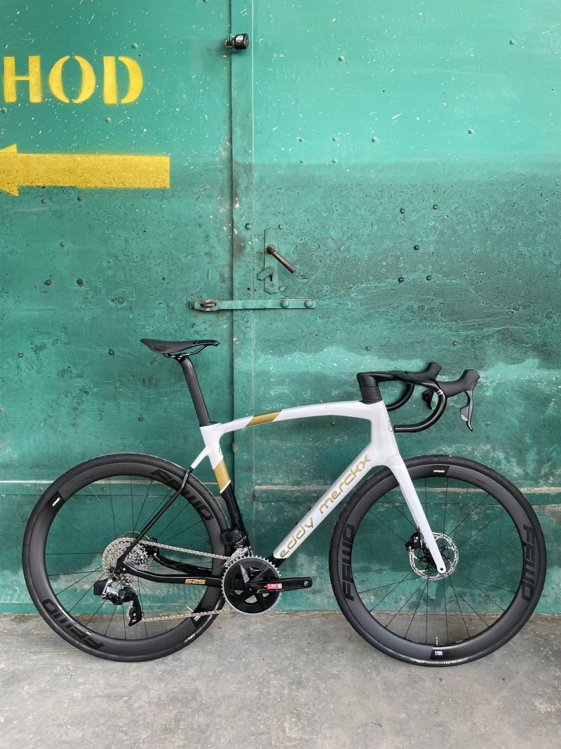 Eddy Merckx 525 - Zakázkový lak 