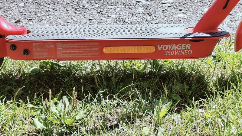 Elektrokoloběžka VOYAGER 350W NEO
