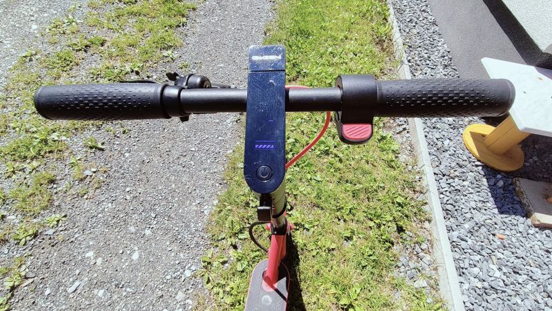 Elektrokoloběžka VOYAGER 350W NEO