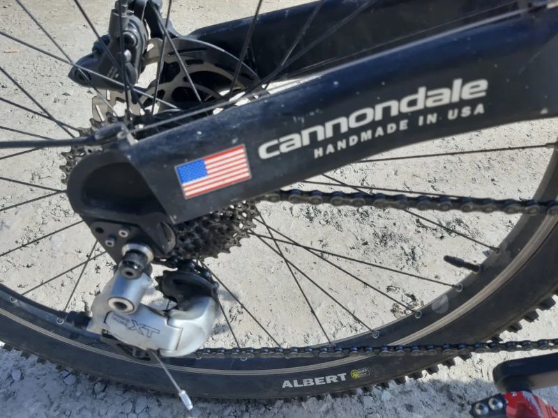 Cannondale SUPER V 700 SX