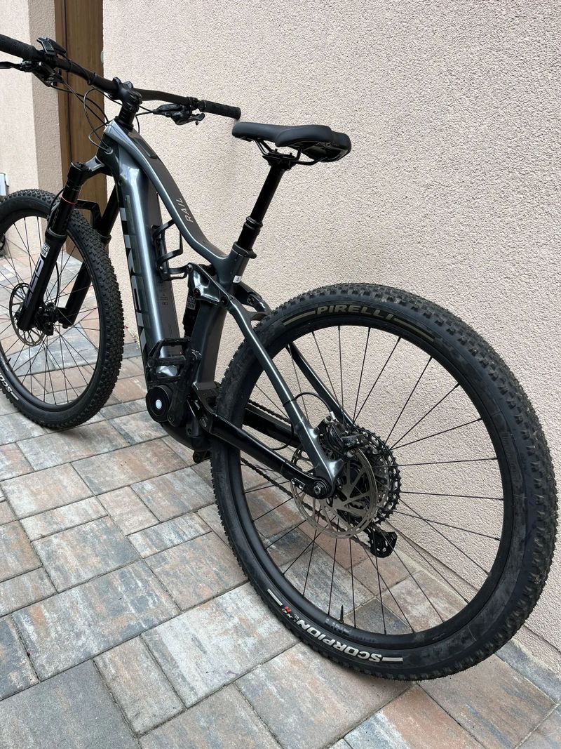 Trek Rail 9.7 GEN 4