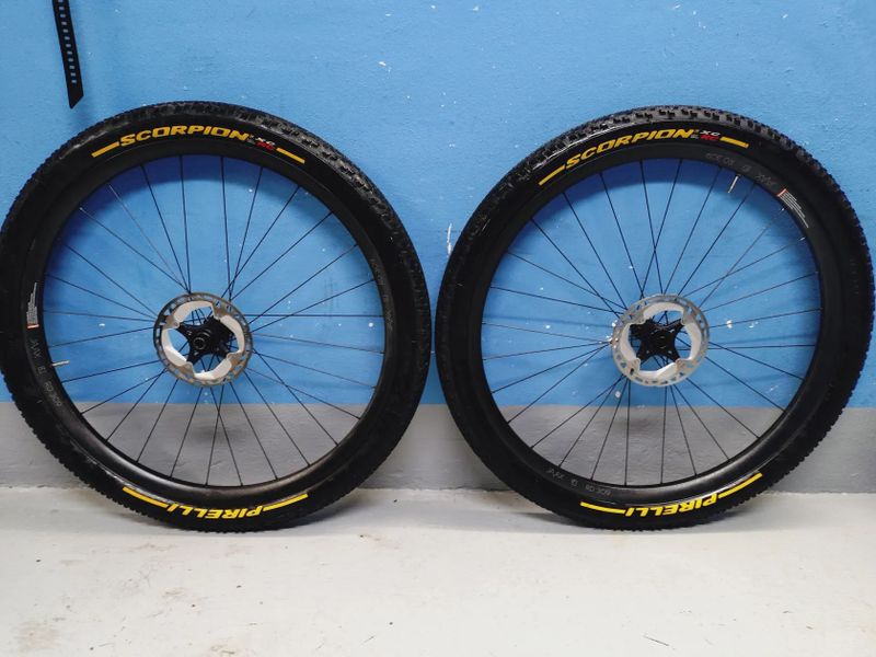 MTB karbonová kola DT Swiss/JAAX