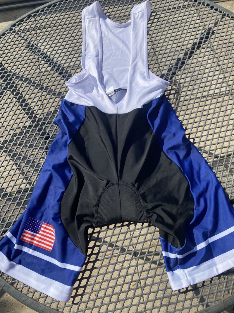 Pánský cyklodres (krátký dres a kalhoty krátké s laclem) 