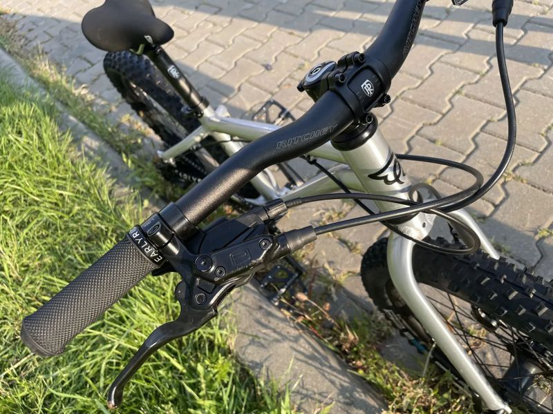 Early Rider Seeker 20 Brushed Aluminium