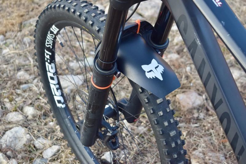 Canyon sender