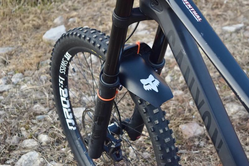 Canyon sender