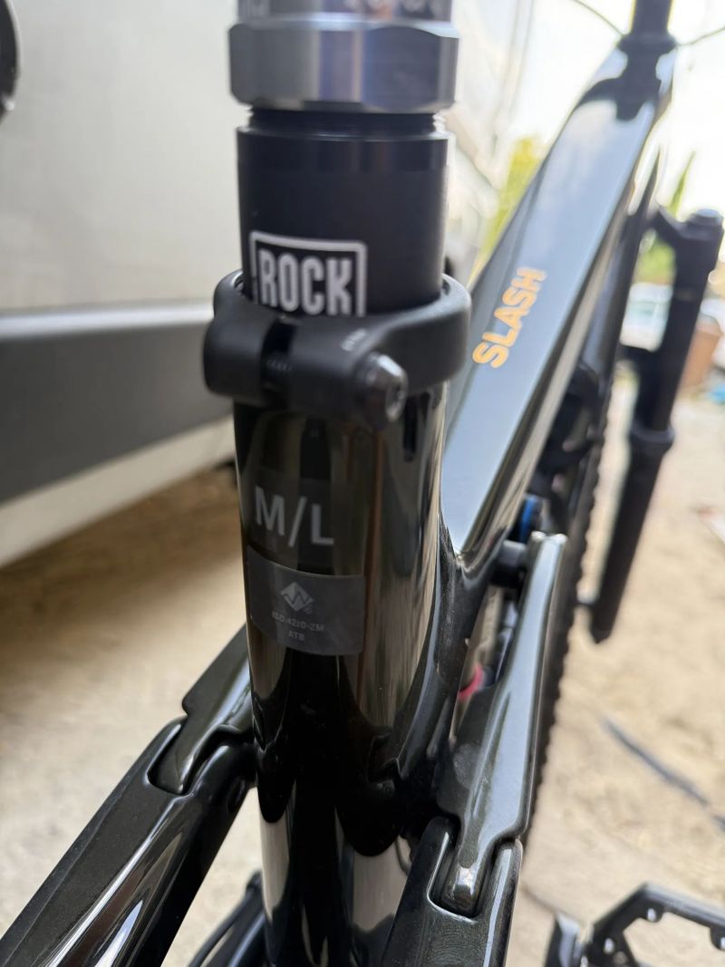ZLEVNĚNO‼️ NOVÝ Trek Slash 9.9 XO AXS P1 - Black Olive v plné záruce