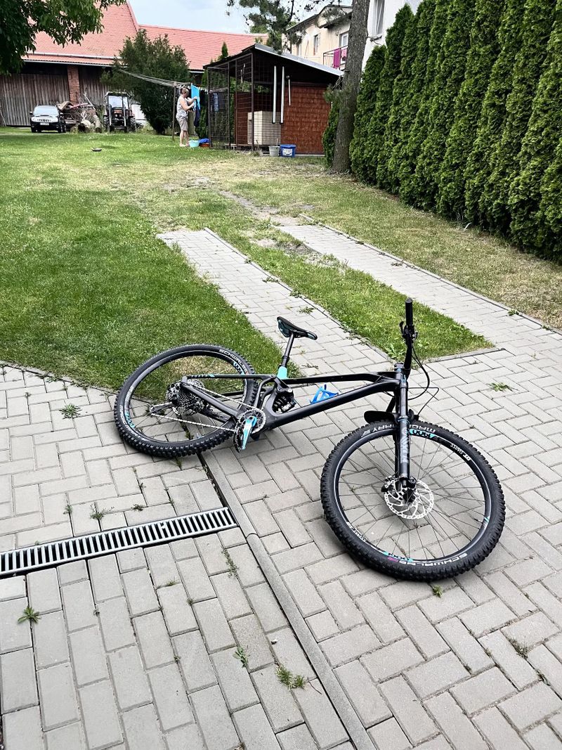 Mondraker Foxy R - Karbon