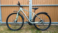ZÁNOVNÍ KOLO Specialized Crosstrail 
