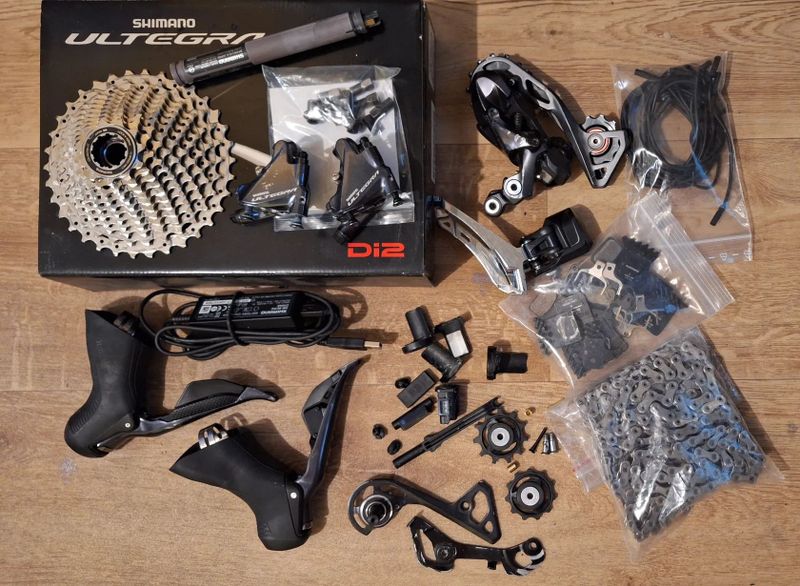 Shimano Ultegra Di2 8050 + 8070