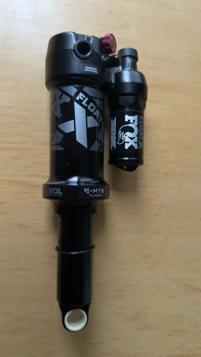 Fox float x 205x65 trunnion