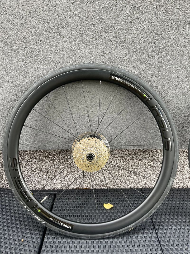 Karbonová kola Ursus Miura TC37 Disc CL