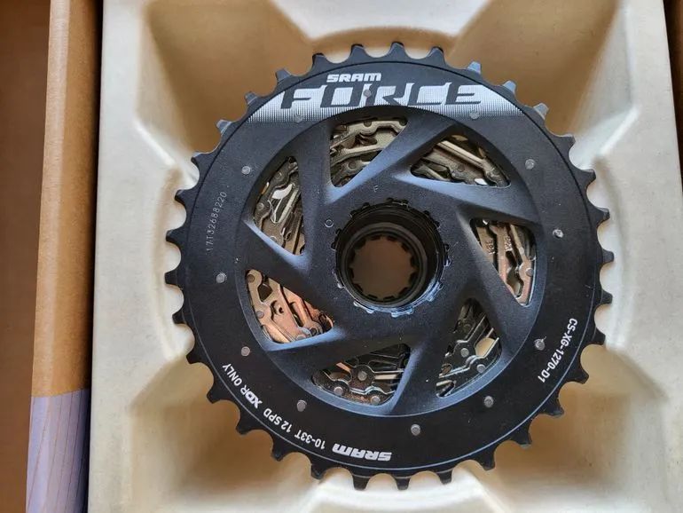 Sram Sada řazení Sram Force eTap AXS D2 Disc 2x12 rychlostí pro silniční kolo