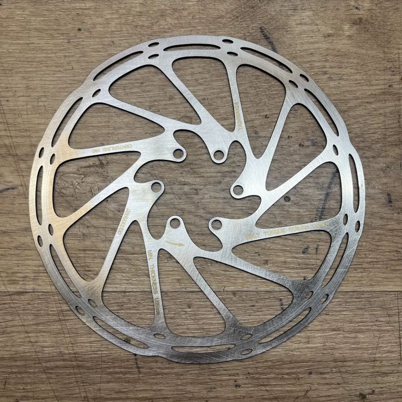 Nový kotouč Sram Centerline 180mm