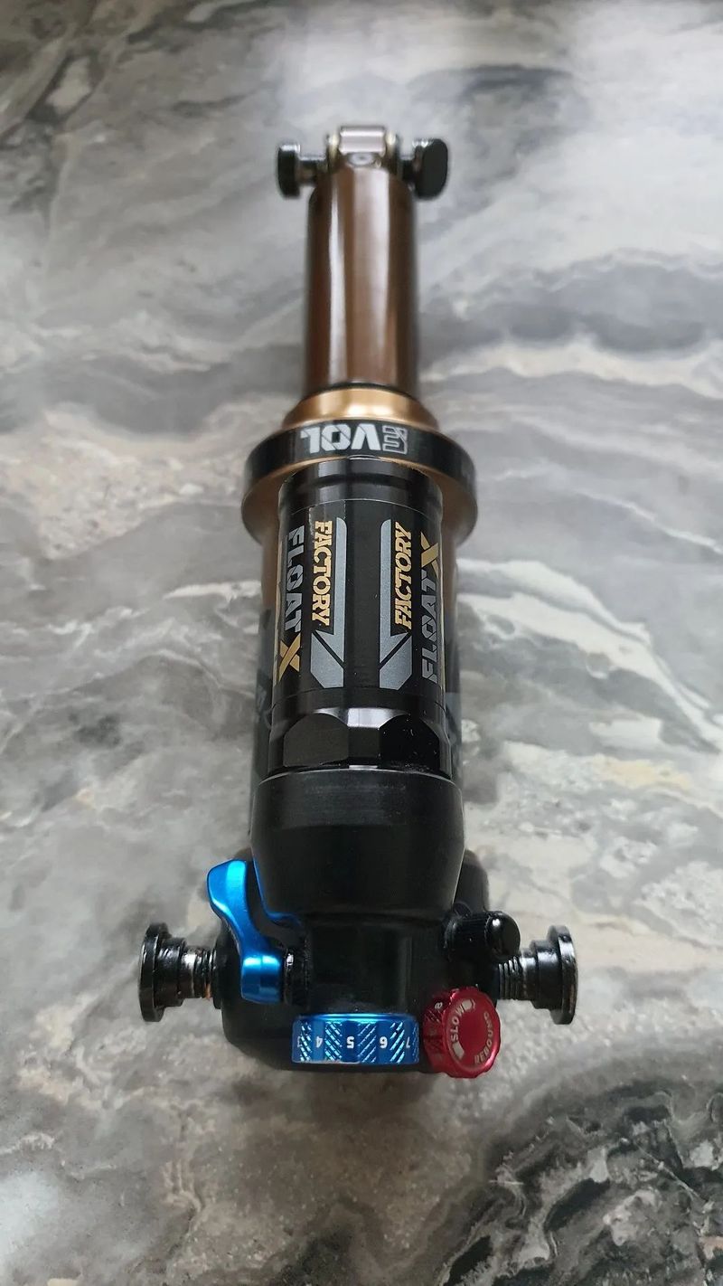 FOX FLOAT X TRUNNION FACTORY T205/62,5mm