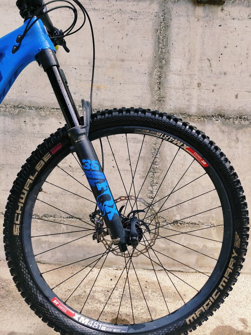 Pivot Cycles Switchblade