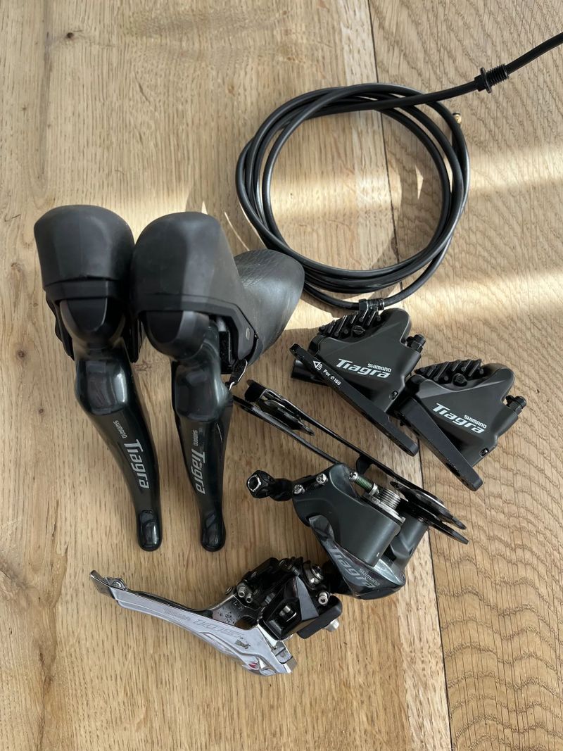 Silnični sada Shimano Tiagra 2x10 
