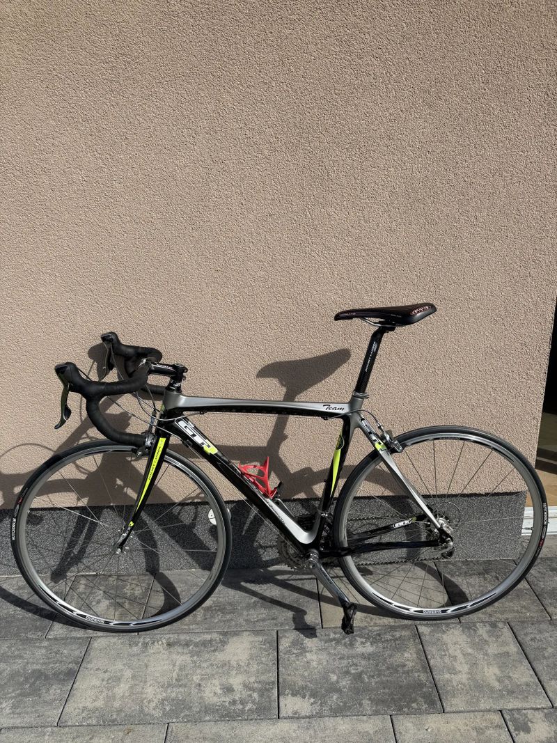 GT Team replica