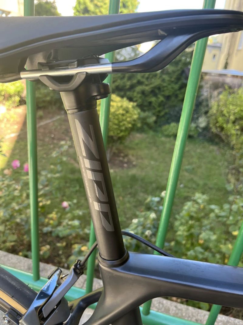 Canyon Ultimate CF LX 8