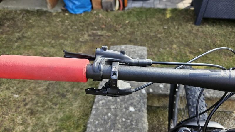 Dema ENERGY TEAM 2 DARK GREY-RED 21"