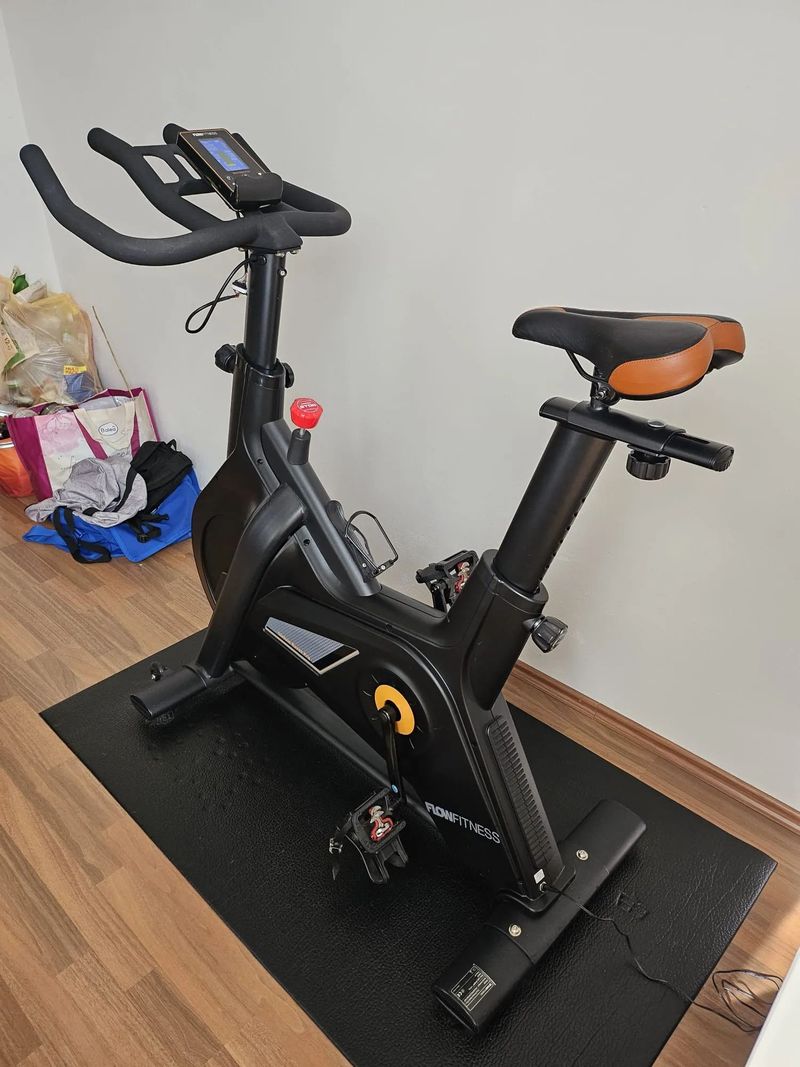 Cyklotrenažér Flow Fitness Stelvio Racer Pro i
