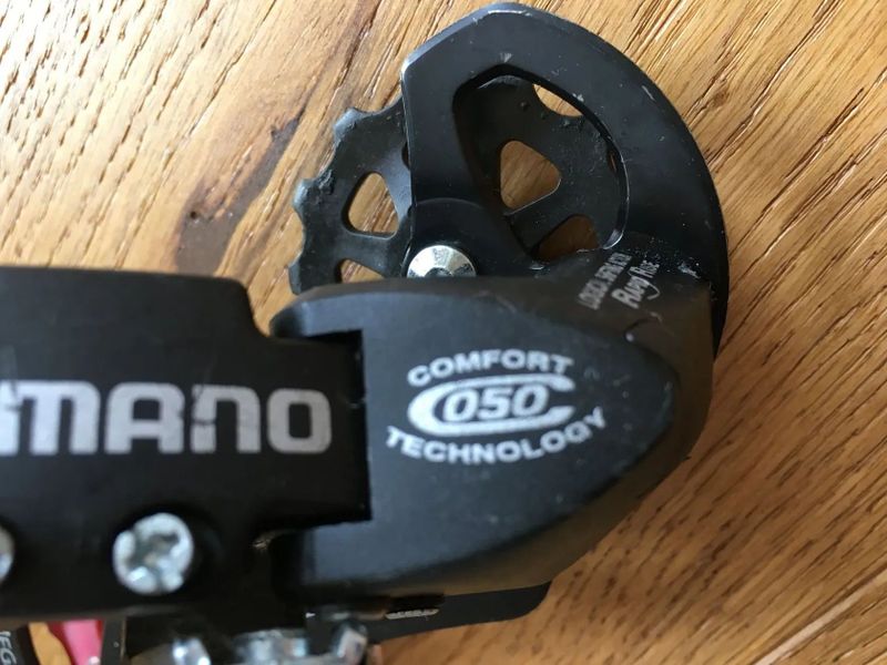Shimano reverzni prehazovacka RD-C050