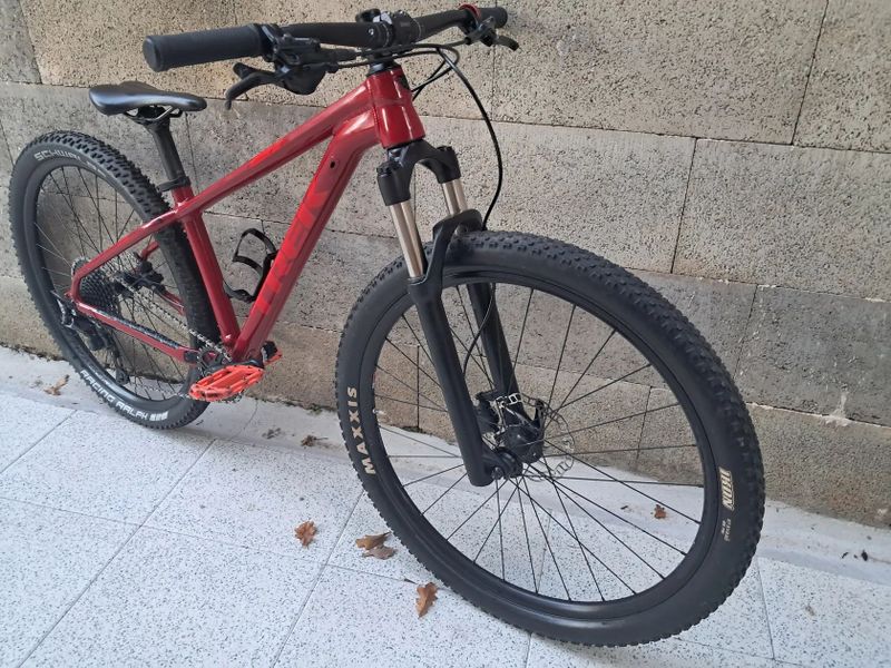Trek X-Caliber8, 27,5/XS vzduch.vidlice, lehké! 