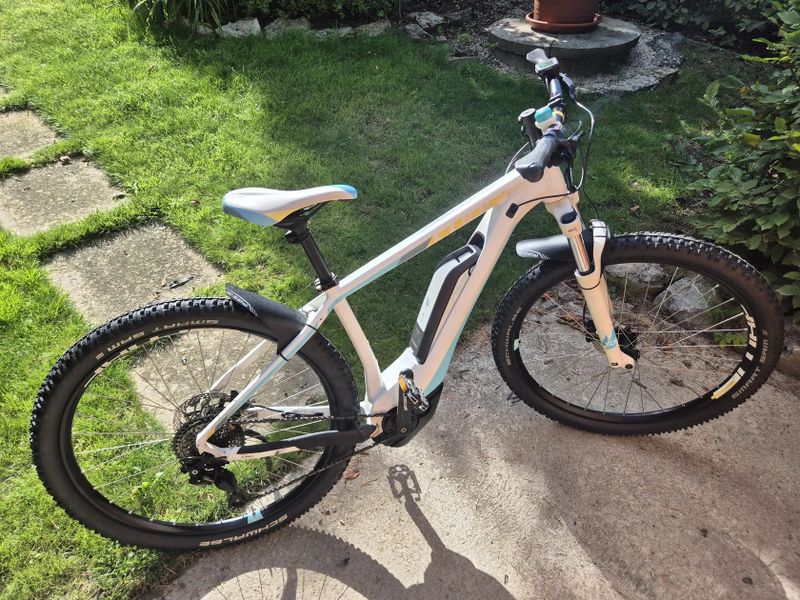 Cube Acces Hybrid Pro