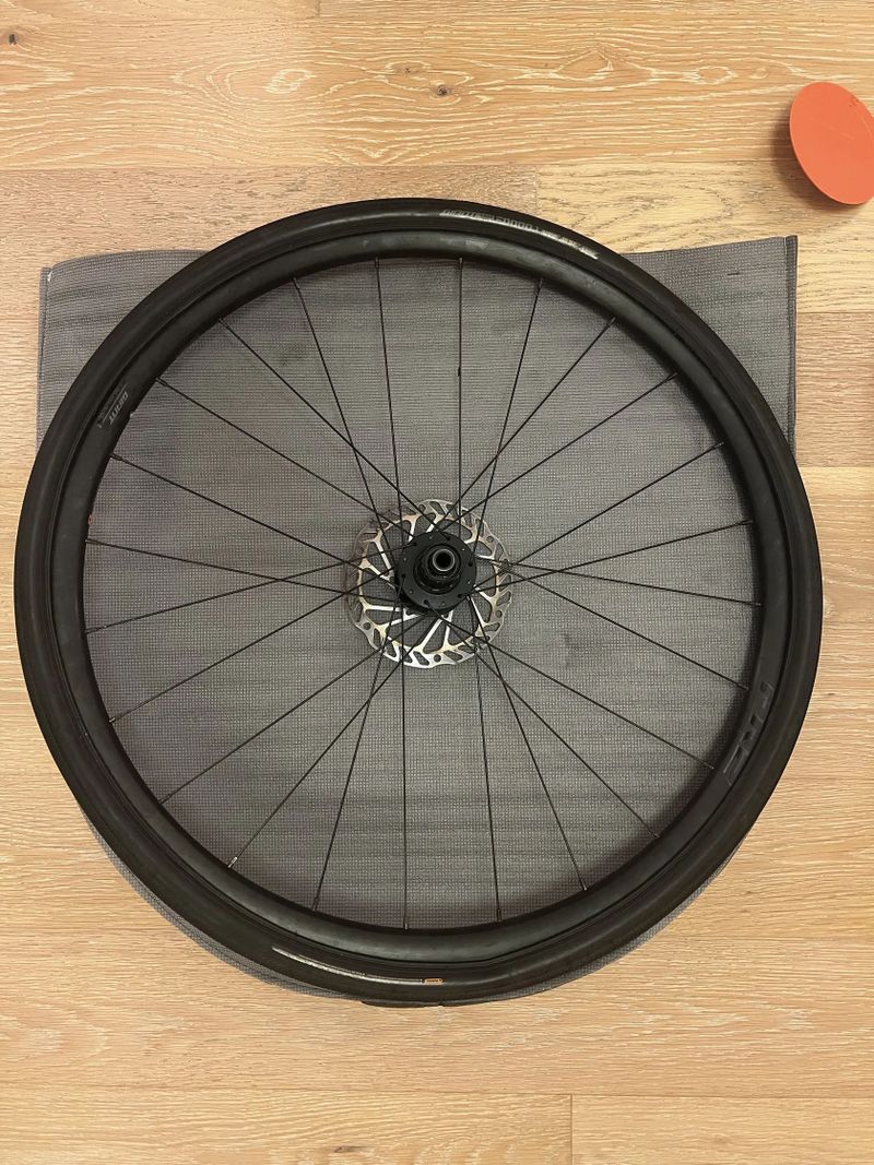 Zapletená kola Giant P-R2