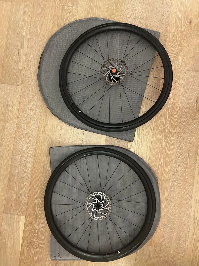 Zapletená kola Giant P-R2
